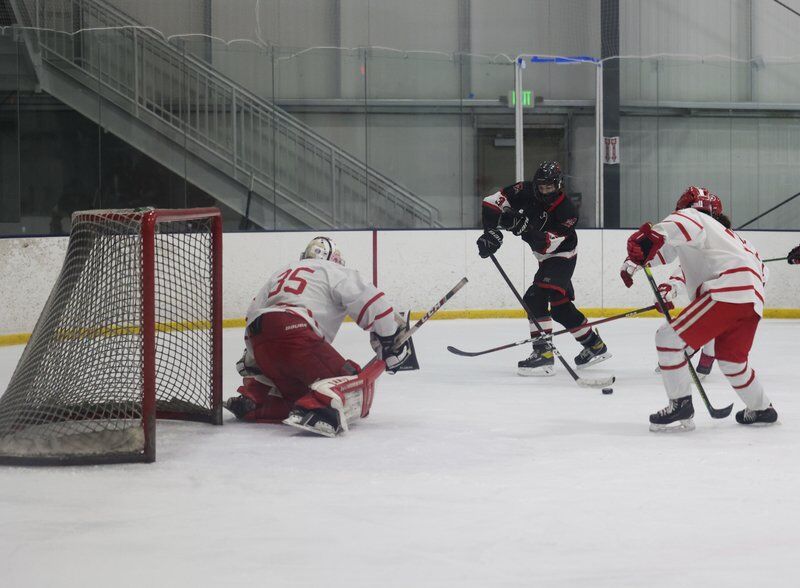 Masconomet holds off Marblehead to claim a share of NEC hockey crown